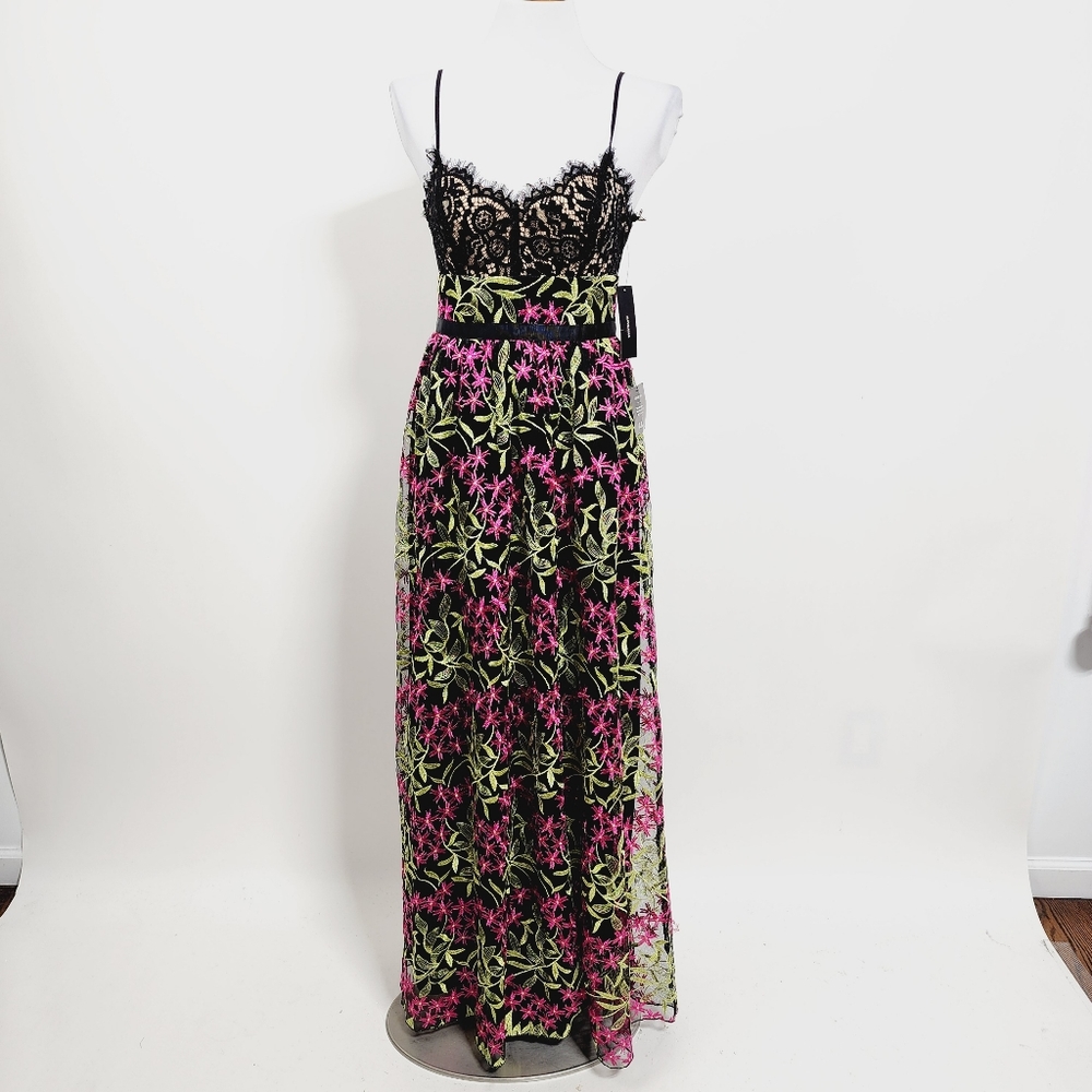 Lulus small gown nwt